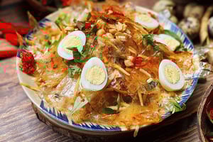 Ho Chi Minh City: Student Street Food Walking Tour