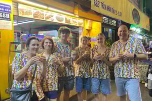 Ho Chi Minh Stadt: Foodtour zu Fuß mit 13 Verkostungen