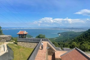 Hội An/Đà Nẵng : voiture privée vers Huế via les principales attractions