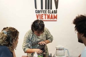 Хюэ: кофе с яйцом, солью и кокосом