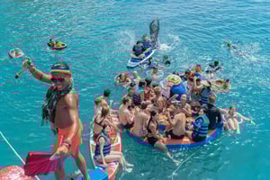 Nha Trang: Coral Reef Snorkeling and Floating Bar Party