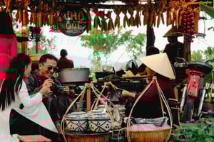 Nha Trang: Food and Cultural Experience with Folk Show