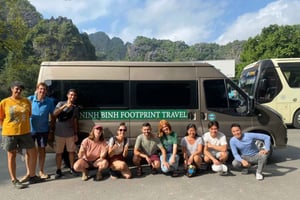 Excursão guiada de meio dia em Ninh Binh: Passeio de barco em Trang An, Caverna Mua
