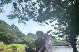 Ниньбинь: приключение на скутере, Хоалы и Хангмуа