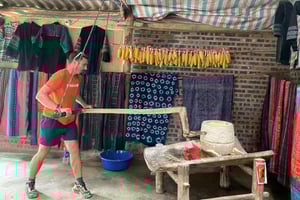 サパ：2日間のトレッキングと文化体験 + ホームステイ + HMONGガイドのLINHさん