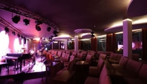 WE Restaurant & Lounge