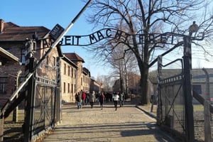 From Warsaw: Auschwitz-Birkenau Tour by Car