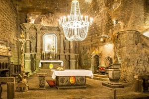 Von Warschau aus: Geführte Tour zum Salzbergwerk Wieliczka und nach Krakau