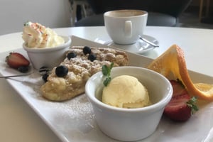 DAILY Warsaw Traditional Food Tasting & Guided Old Town Tour