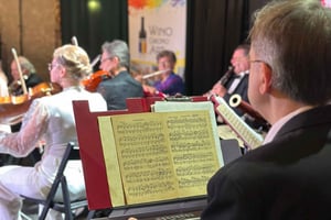 Varsóvia: festa de pintura e vinho com concerto ao vivo