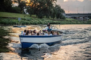 Warsaw: Private Cruise on a wooden boat - max. 12 pax