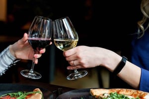 De Seattle: excursão de dia inteiro às vinícolas e cachoeiras de Seattle