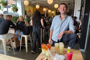 シアトル：特製カクテル ツアー