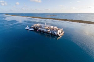 Fra Airlie Beach: Opplevelse av Great Barrier Reef Pontoon
