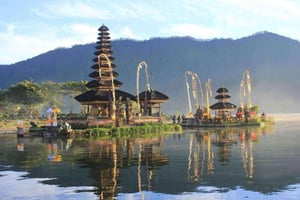 Bali: Bedugul Bliss Lake Beratan, Tanah Lot, and Jatiluwih