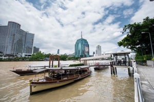 Bangkok: Canal Tour with Wat Arun and Halal Lunch