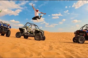 Doha: QuadBike, buggy, kamelridning, duneBashing, sandboarding