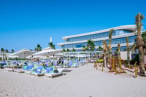 Ticket de entrada: Doha Beach Club Pase de un Día + 2 Bebidas