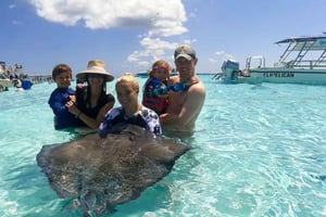 Grand Cayman: Katamarantur med Stingray City og snorkling