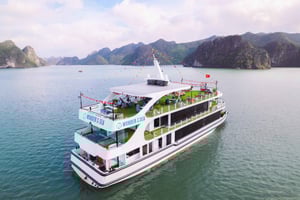 Halonginlahden matkapäivä: buffet ja poreallas Sky Cruisella