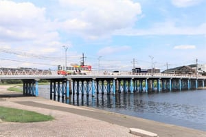 Recorrido guiado a pie por los canales y las calles retro de Hiroshima