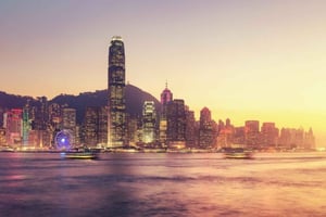Croisière au coucher du soleil dans le port de Victoria à Hong Kong et dégustation de dim sum lors d'une visite nocturne
