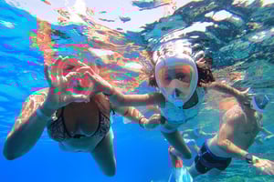 Hurghada: Cruzeiro Premium na Ilha Giftun, almoço e desportos aquáticos