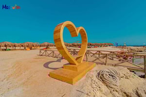 Hurghada : Excursion en yacht vers 2 îles, dauphins, snorkeling et déjeuner