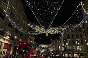 London: Magical Christmas Walking Tour