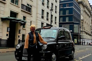 Londres: excursão guiada por monumentos e ruas secundárias em Black Taxi