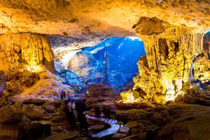 ハロン湾1日クルーズ：ユネスコ世界遺産の探検をお楽しみください