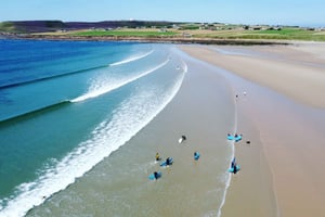 Thurso: Dunnet Beach Aloittelijan surffitunti
