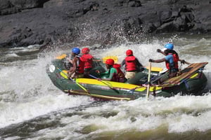 2 dias de rafting no Zambeze, safari de rinocerontes e excursão ao Parque Nacional de Chobe