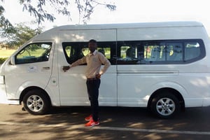 リビングストン空港送迎