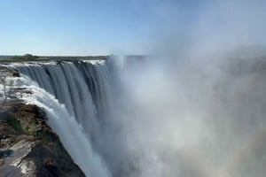 Cataratas Vitória: cruzeiro no rio Zambeze e encontro com rinocerontes