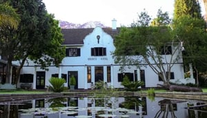 Bronte The Garden Hotel