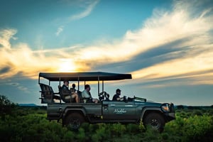 Safari em veículo 4x4 nas Cataratas Vitória