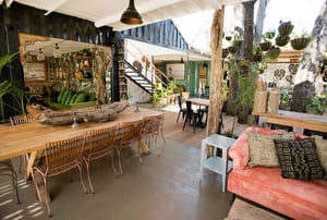 Zambezi House - Bar and Canteen