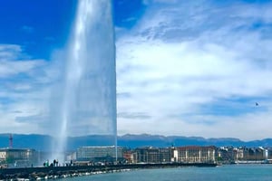 Von Luzern aus: Tagestour nach Genf mit dem Auto