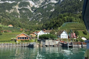 Цюрих: пешеходная экскурсия с гидом по озеру Валензее с прогулкой на лодке