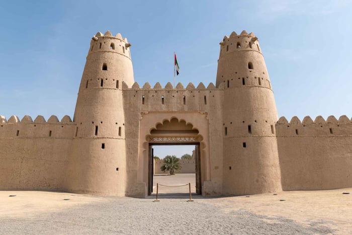 Abu Dhabi to Al Ain : From Royal Grounds to Mountain Peaks
