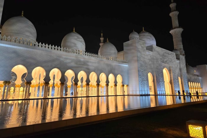 Dubai: tour serale della Grande Moschea dello Sceicco Zayed
