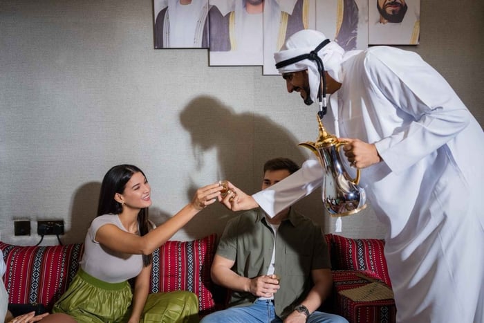 Emirati House Experience with Traditional Food