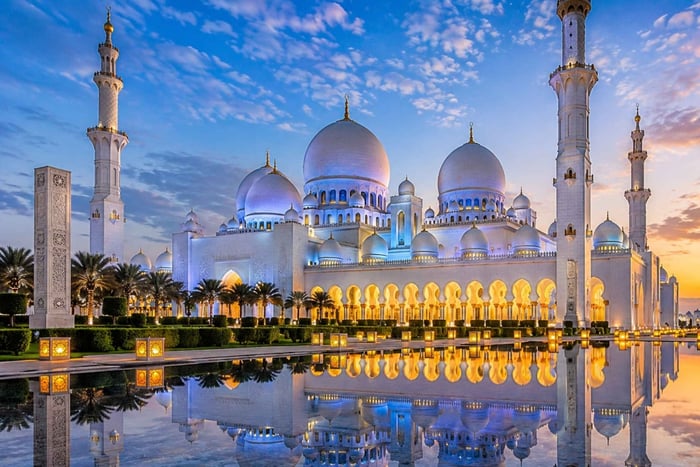 Ganztägige Städtetour mit Großer Moschee & Louvre