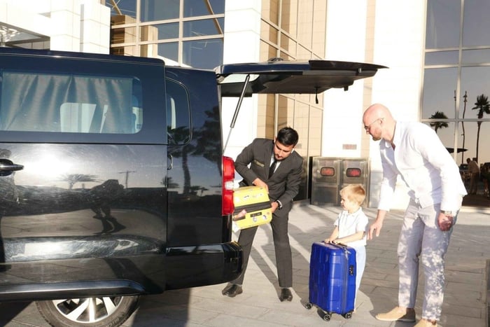 Privado: Desde/Desde Dubai o Abu Dhabi Traslado Privado