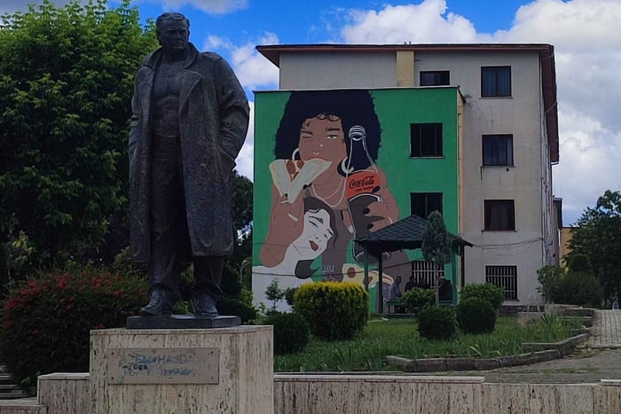 Un tour alternativo di Tirana
