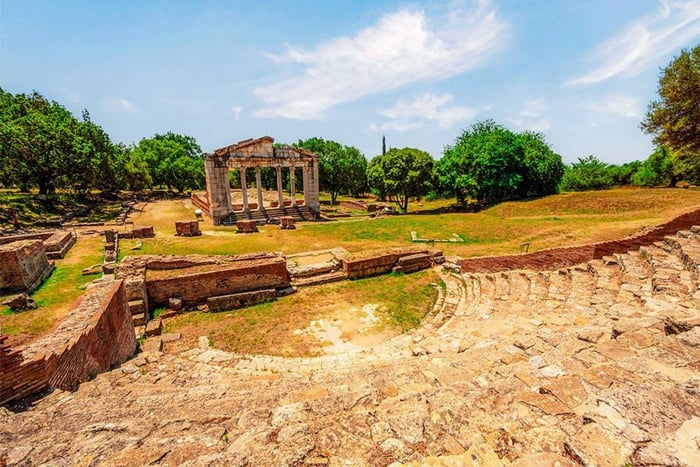 Gita di 1 giorno a Zvernec, Apollonia e Berat con Burek da Valona