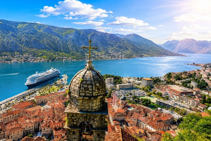 Durres/Tirana: Montenegro, Sveti Stefan, Kotorinlahti ja vanhakaupunki