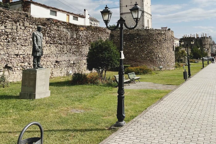 Elbasan: tour privato del patrimonio con un esperto del posto