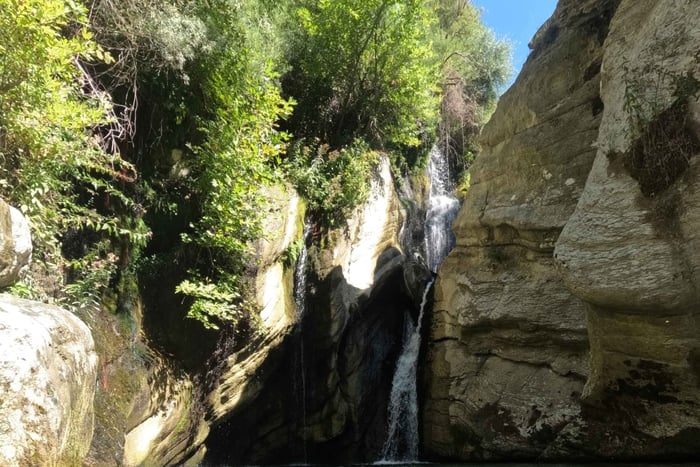 Da Berat: escursione alla cascata di Bogova e tour della cantina